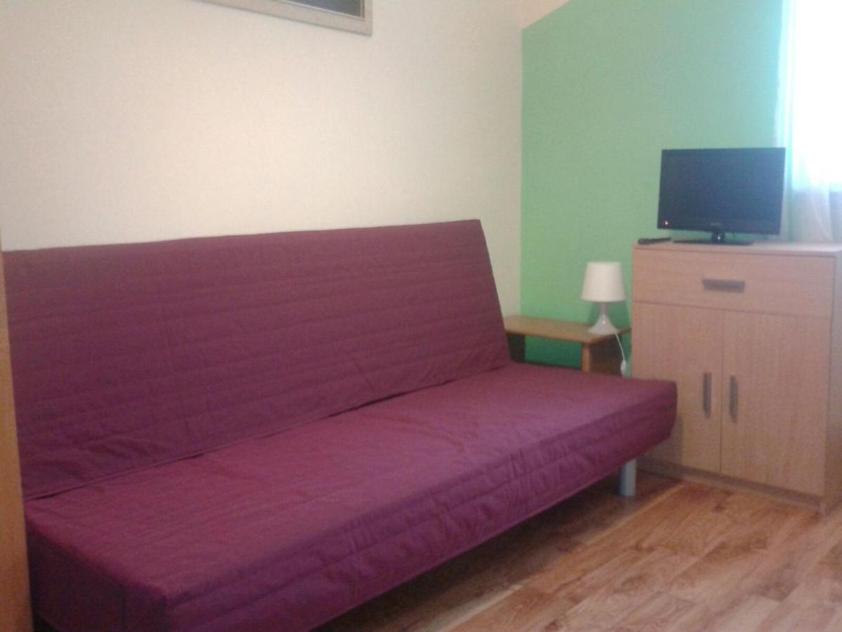 Apartamenty, Pokoje, Noclegi Pracownicze " Skarpa" Wilkasy Buitenkant foto
