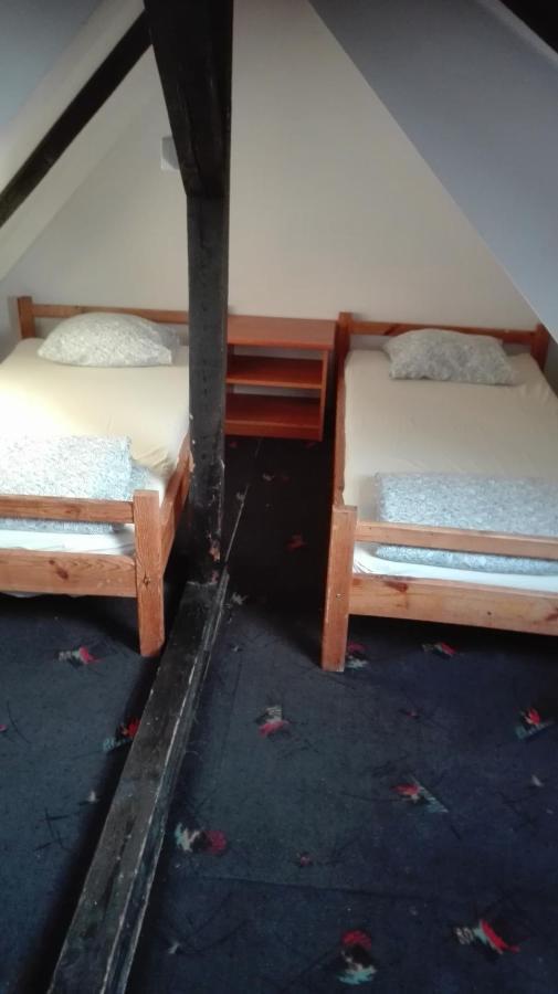 Apartamenty, Pokoje, Noclegi Pracownicze " Skarpa" Wilkasy Buitenkant foto