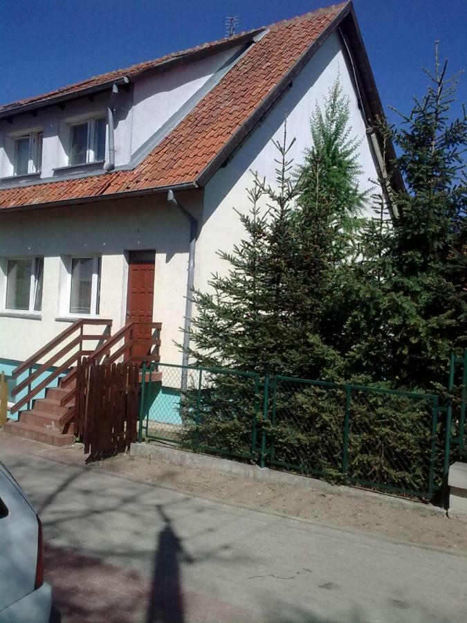 Apartamenty, Pokoje, Noclegi Pracownicze " Skarpa" Wilkasy Buitenkant foto
