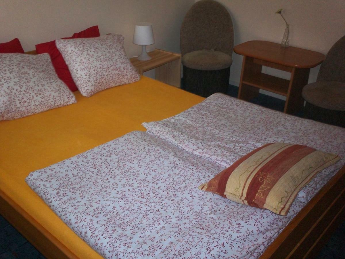 Apartamenty, Pokoje, Noclegi Pracownicze " Skarpa" Wilkasy Buitenkant foto